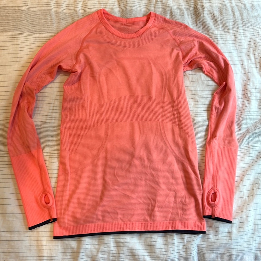 Lululemon Swiftly Tech Long Sleeve Shirt, Size 6